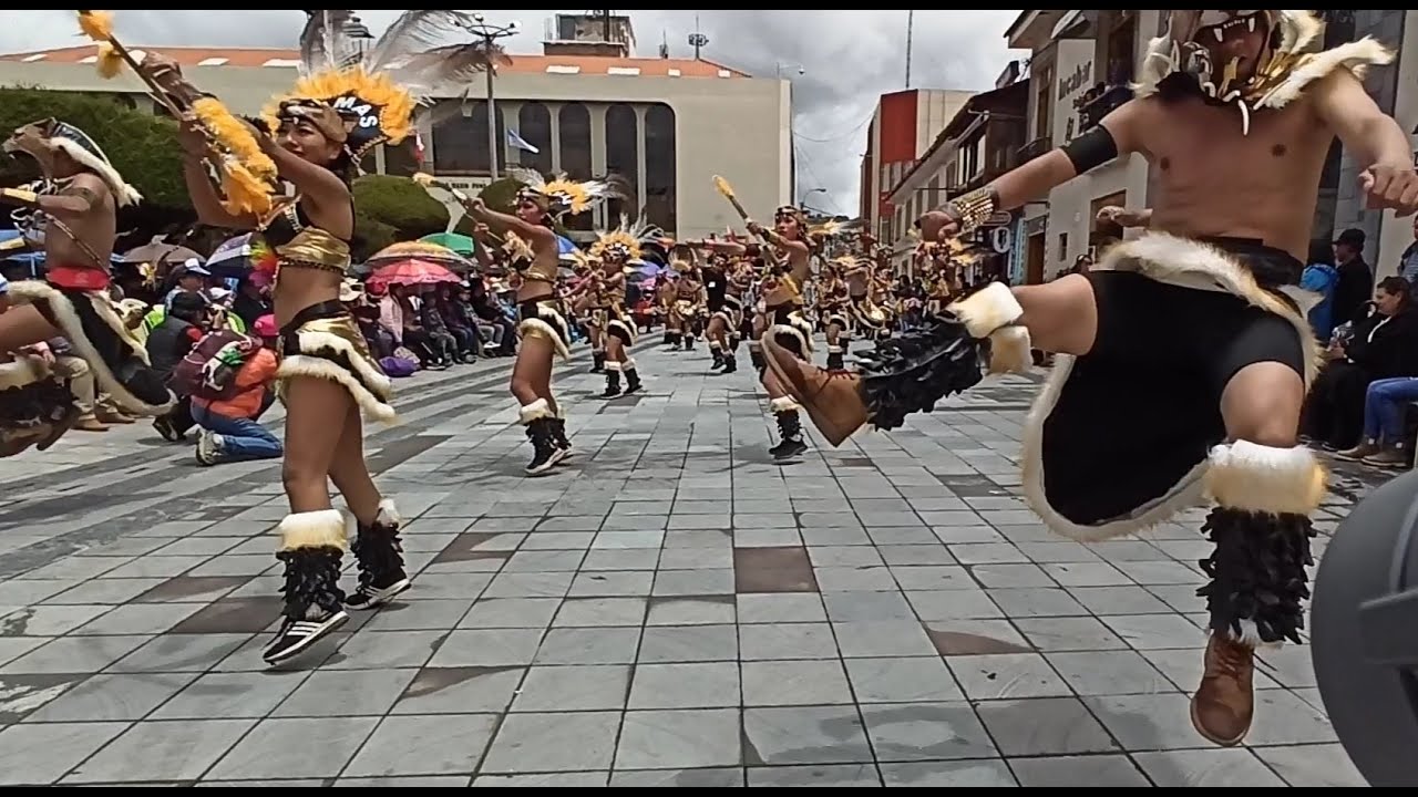 Así se baila TOBAS , increíble está coreografía.