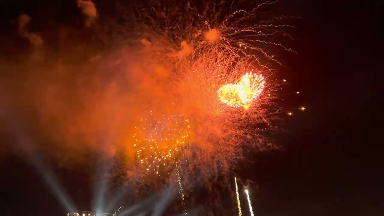 pháo hoa 2026 quảng trường Mỹ Tho