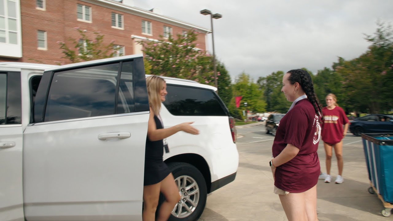 First Days at Elon University: From Move-In to First Class
