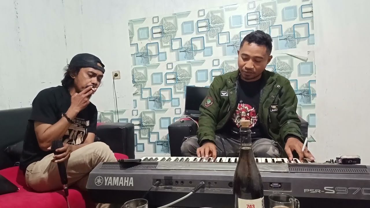 RINO NORES  feat @TitoIksan  - GADIS DI LEMBAH SUNYI (BLACK BROTHERS COVER)