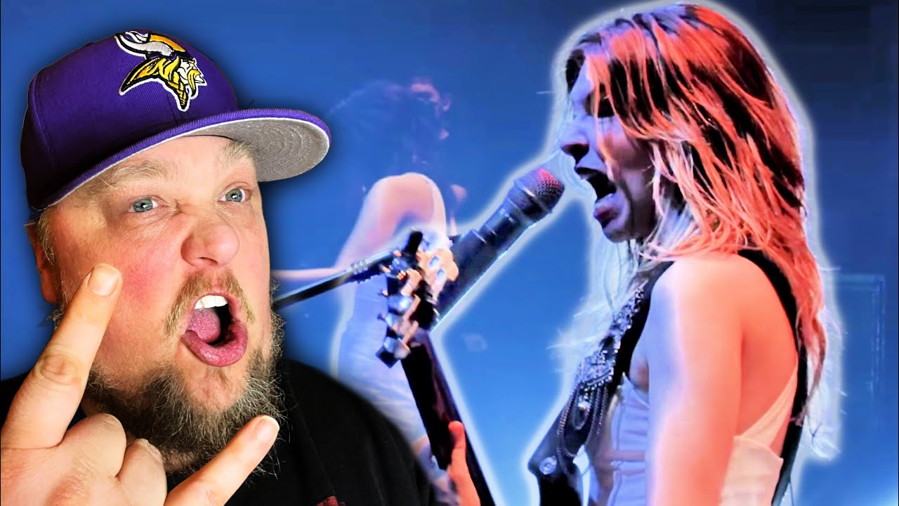 Dust To Dust - The Warning Live at Teatro 2022 (Reaction)