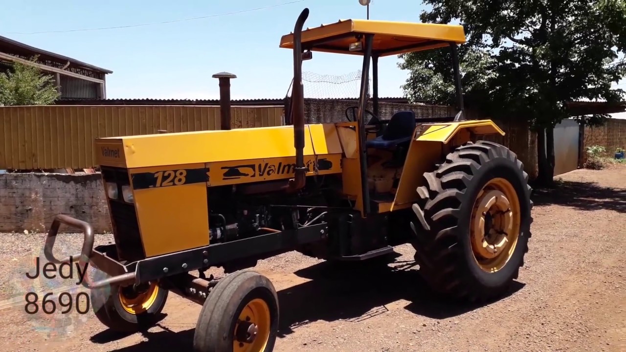 Valmet 128 Versão 4x2 Em detalhes 