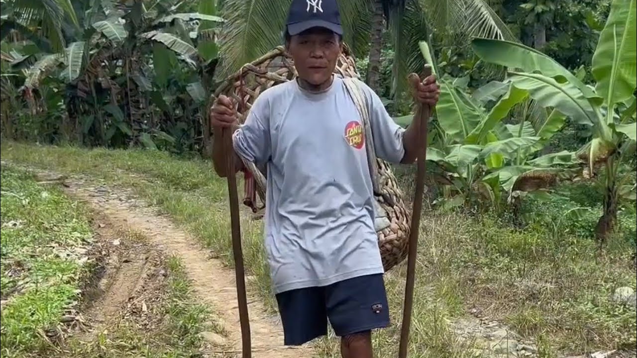Paita sa kinabuhi kung sama ani ni tatay isa nalang tiil saka lang gihapon bukid para naay makaon 😔