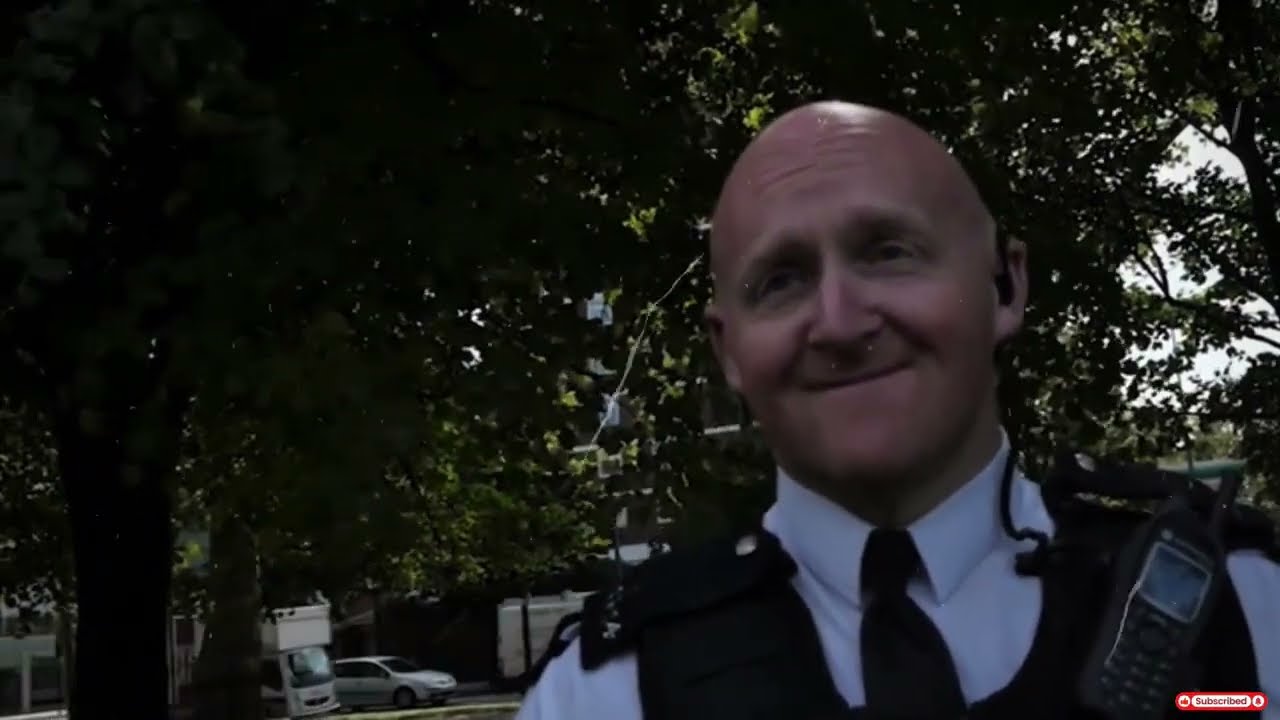 Police vs Citizen Journalist &mdash; Who Had the Law Right?