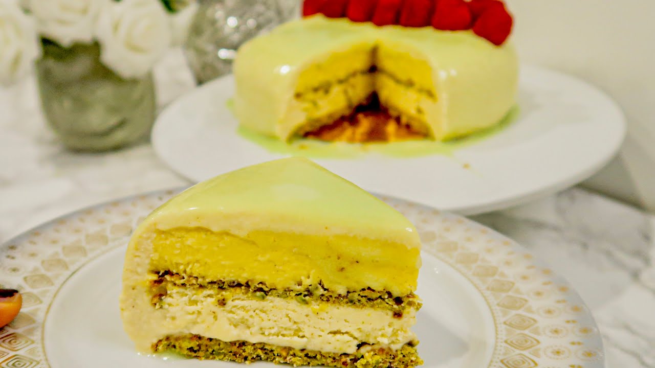 Entremet Pistache chocolat blanc TRES DELICIEUX GATEAU !كيك بالفستق جد لذيذ !