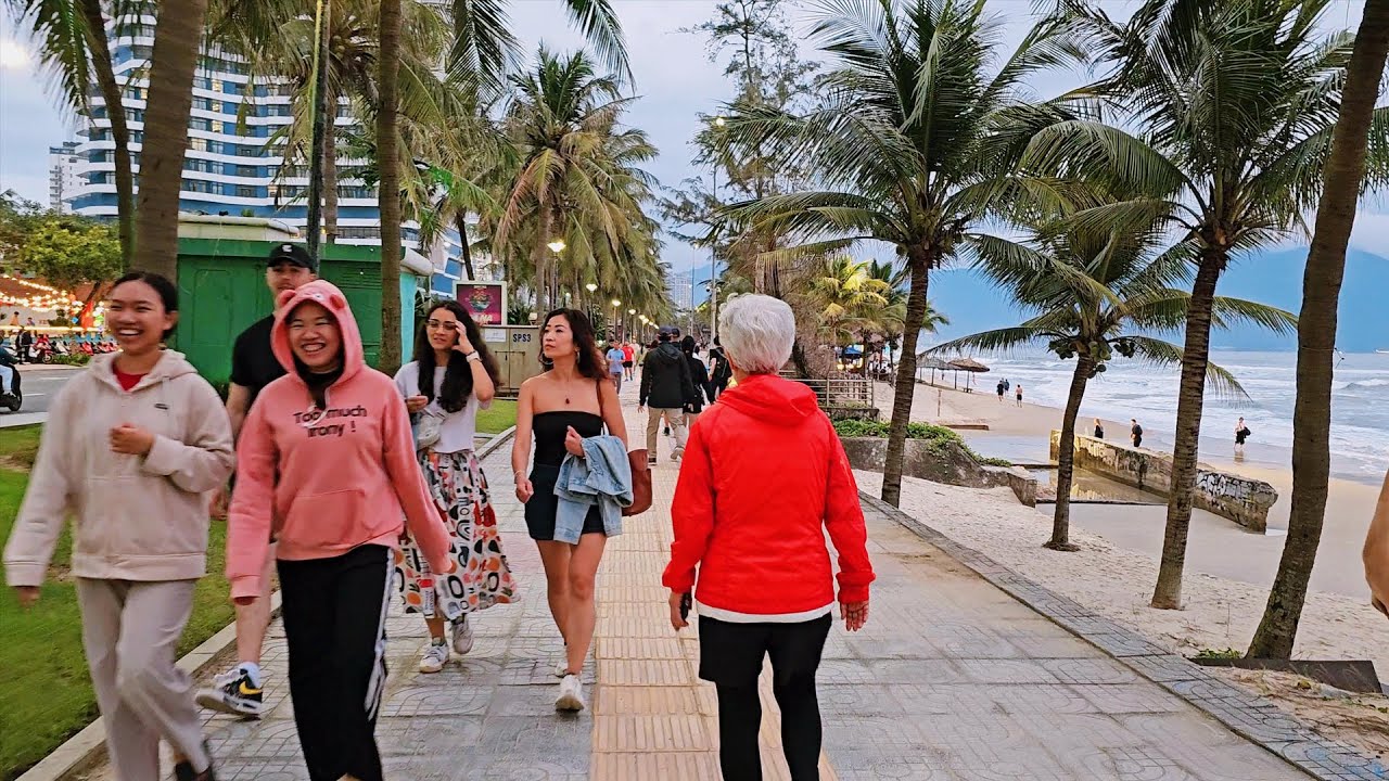 VIETNAM DA NANG Promenade & Beach - My Khe Beach Walking One Of The Beautiful Beach in The World