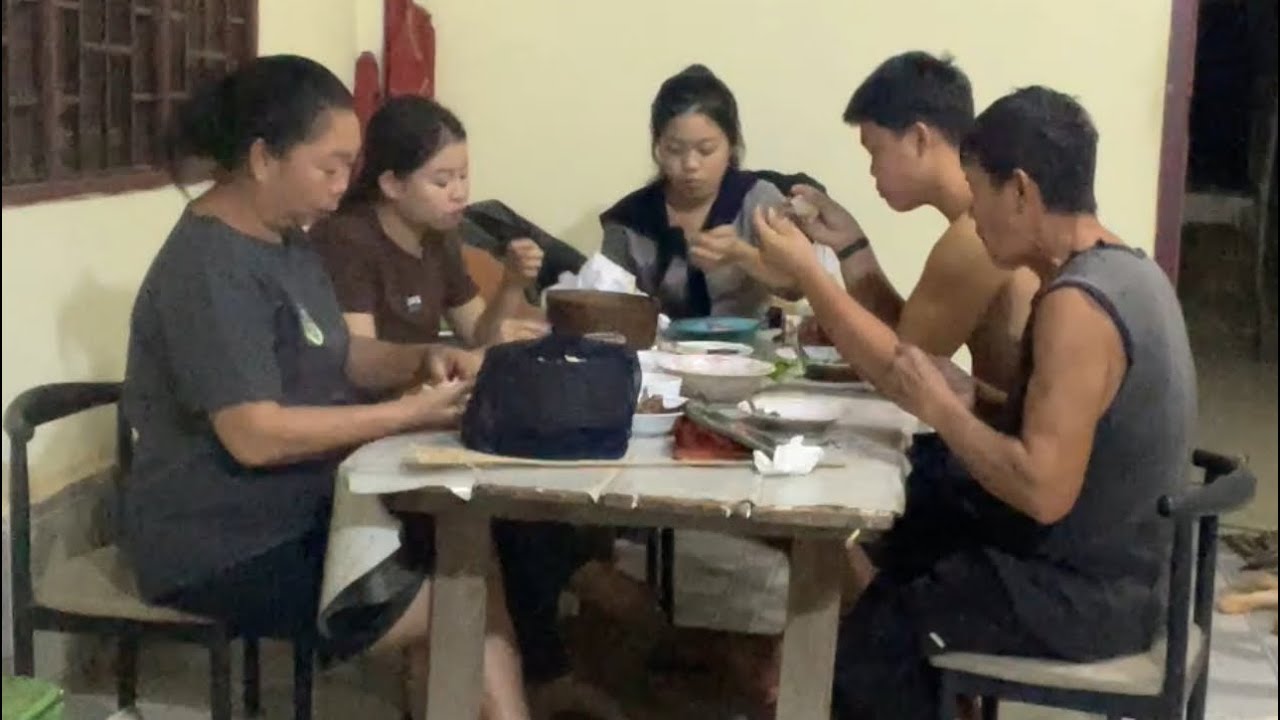 ทำอาหารกินตอนเย็นกับครอบครัว🥰🥰
