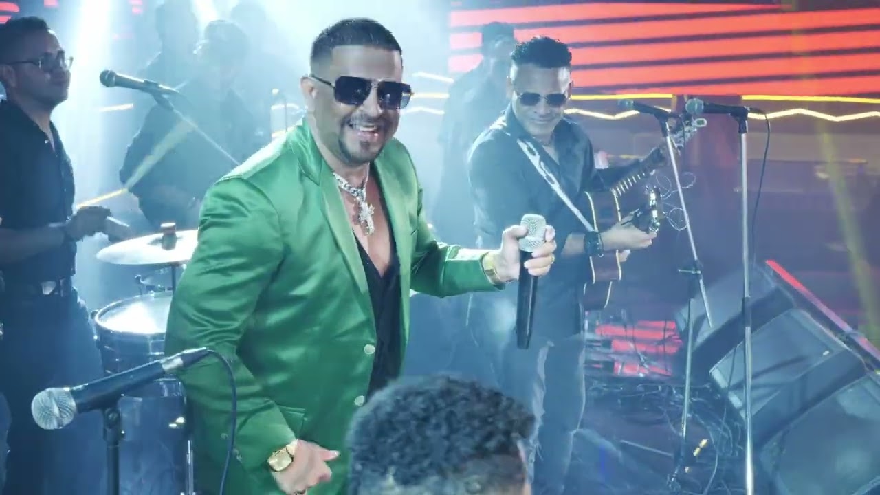 Raffy Coronado - fiesta en Lovera bar