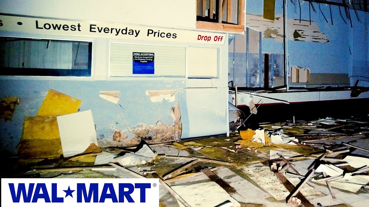 Exploring an Abandoned Retro Walmart