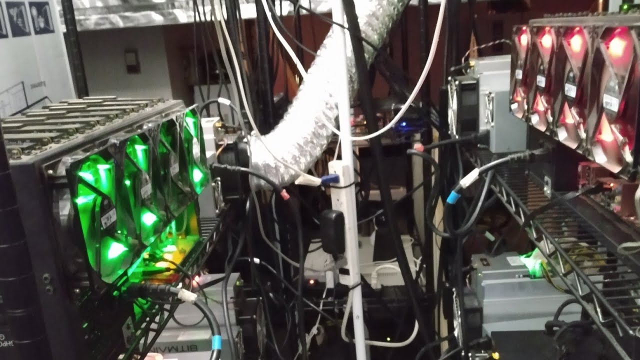 Bitcoin Mining Farm Cold Aisle Containment System / Air Conditioning