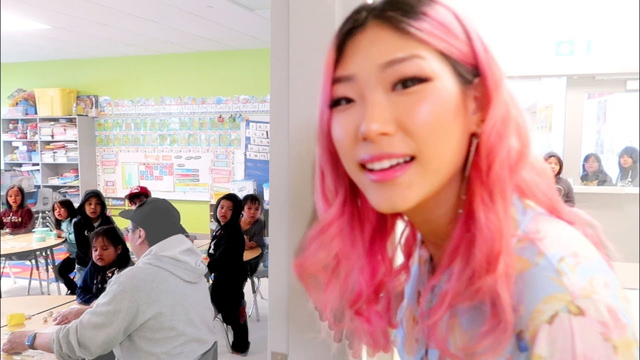 Korean YouTuber Family Visits First Nations Pikangikum
