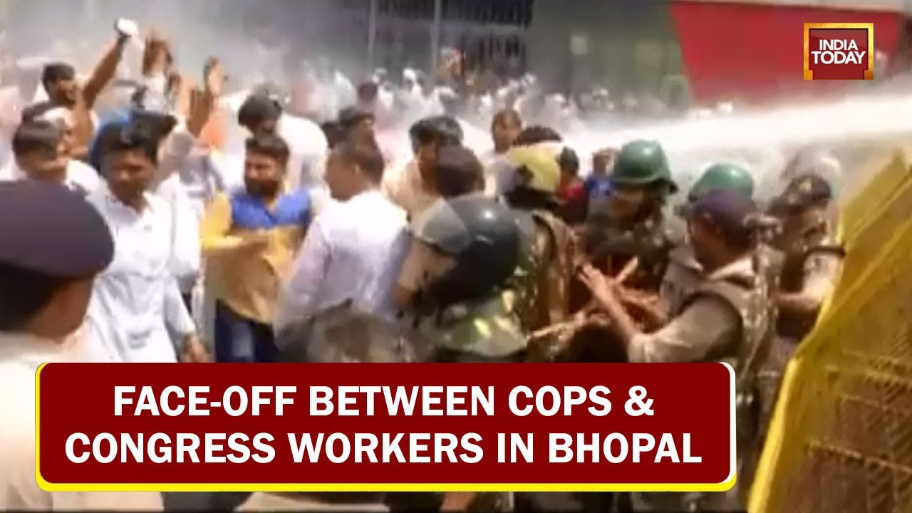 Massive Face-Off Between Cops & Congress Workers In Bhopal, Water Cannon Used On Protesters