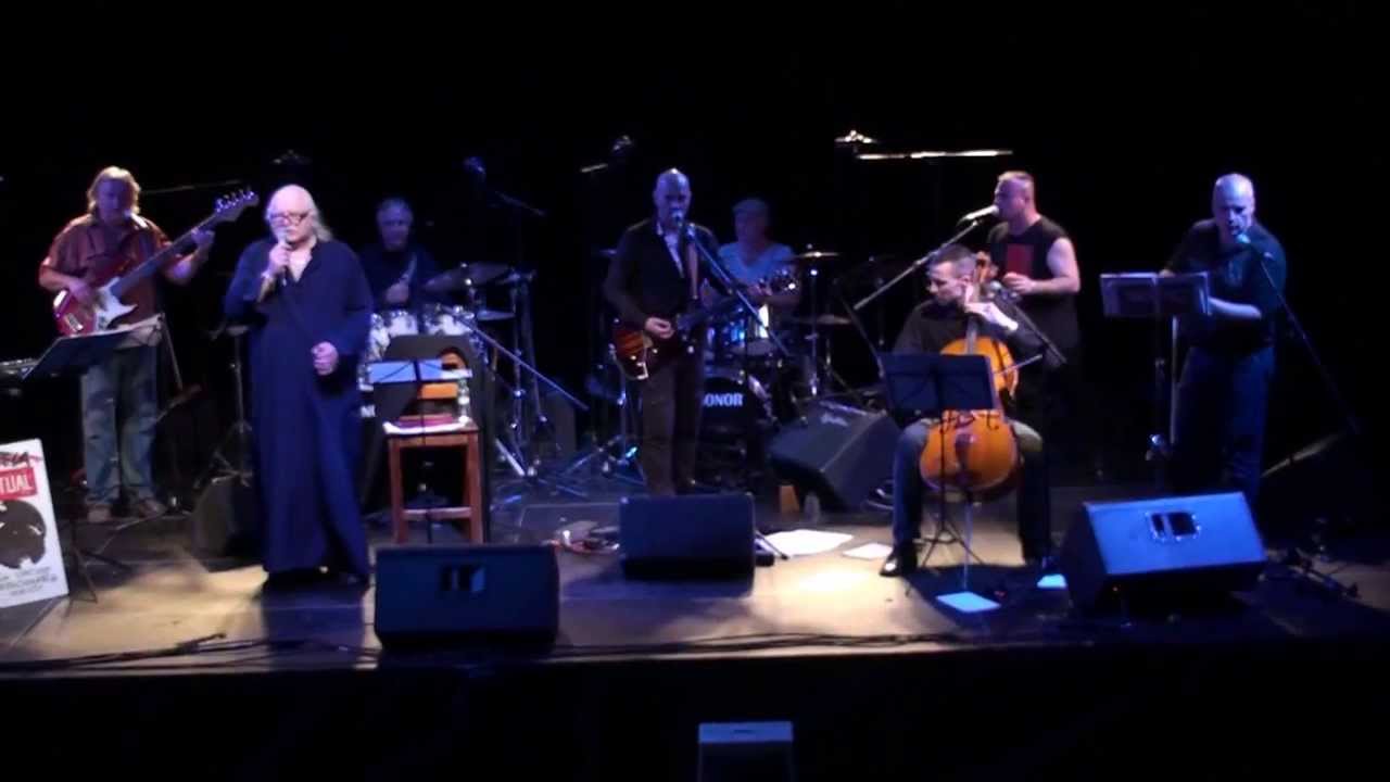 Aktual - Atent&aacute;t na kulturu (Live 24.10. 2013)