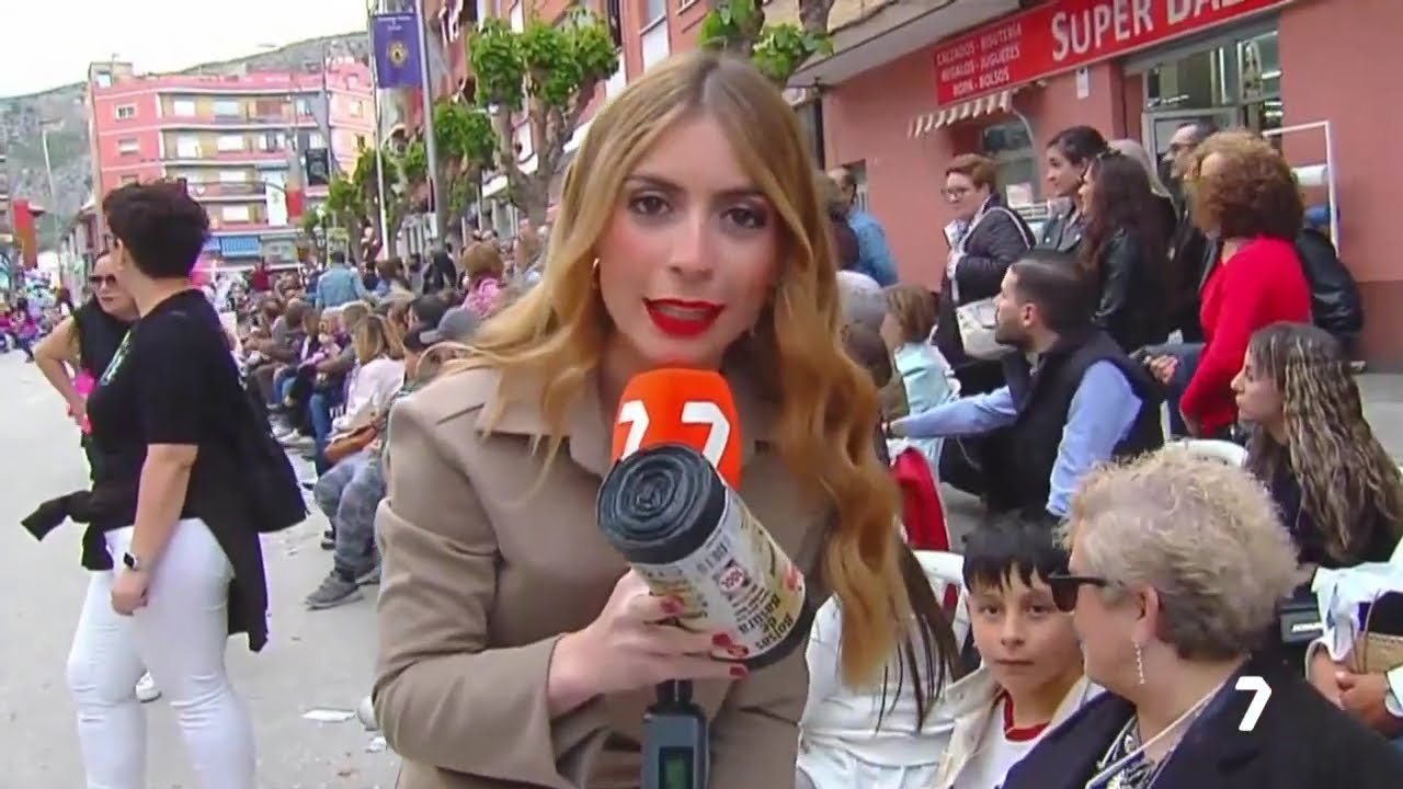 DESFILE LLEGADA DE LA SARDINA. CEHEGÍN. ENTIERRO DE LA SARDINA MURCIA 2025.