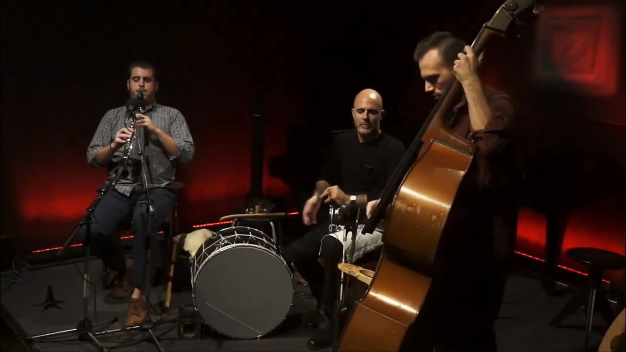 Ελληνικό Ποτ πουρί στο Μάτριξ Ρότερνταμ •••￼Greek Medley at Matrix Rotterdam (live)