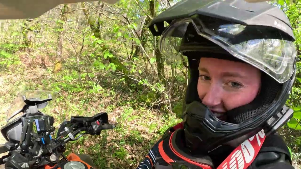 GIRL VS WILD TRAIL TENERE, 390 KTM