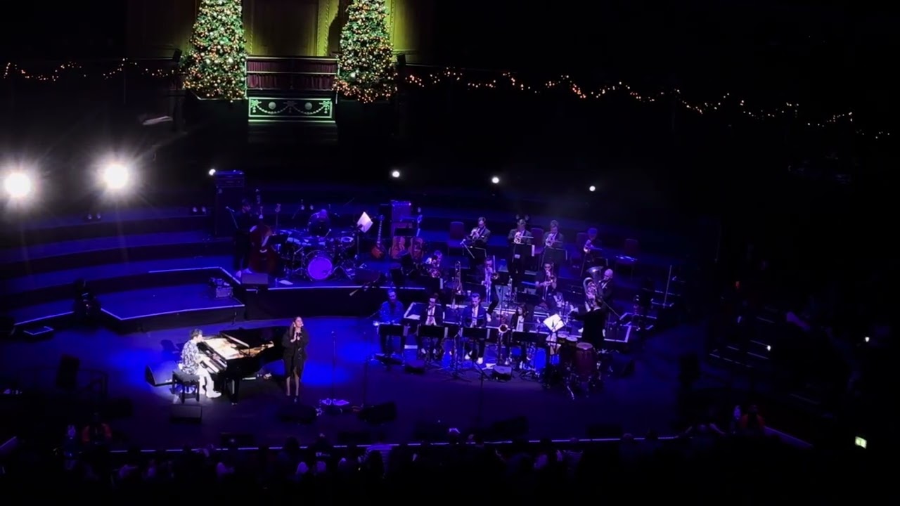 A Piano Man at Christmas - Jamie Cullum @ Royal Albert Hall