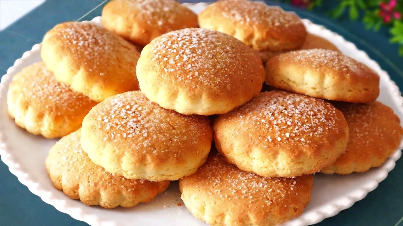 Honey cookies in 10 minutes! Tender and soft! A simple recipe for tea time.