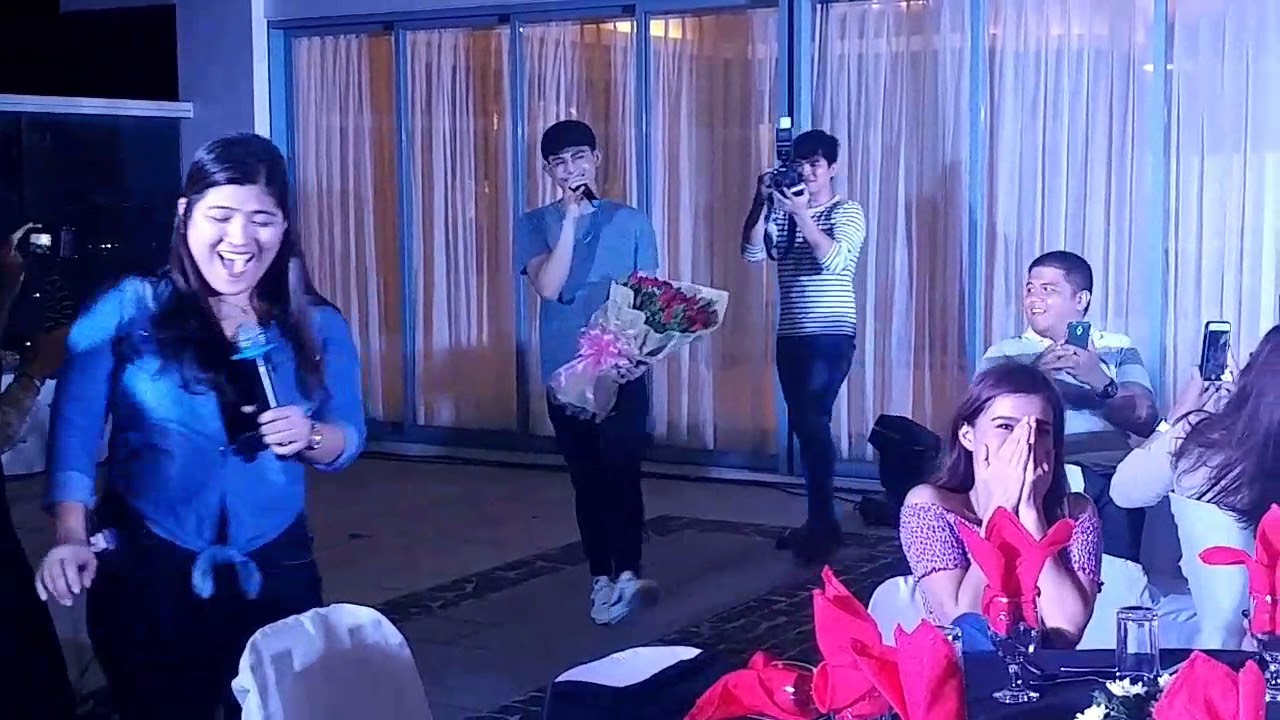 Iñigo Pascual surprises Maris Racal with a song on her surprise birthday celebration