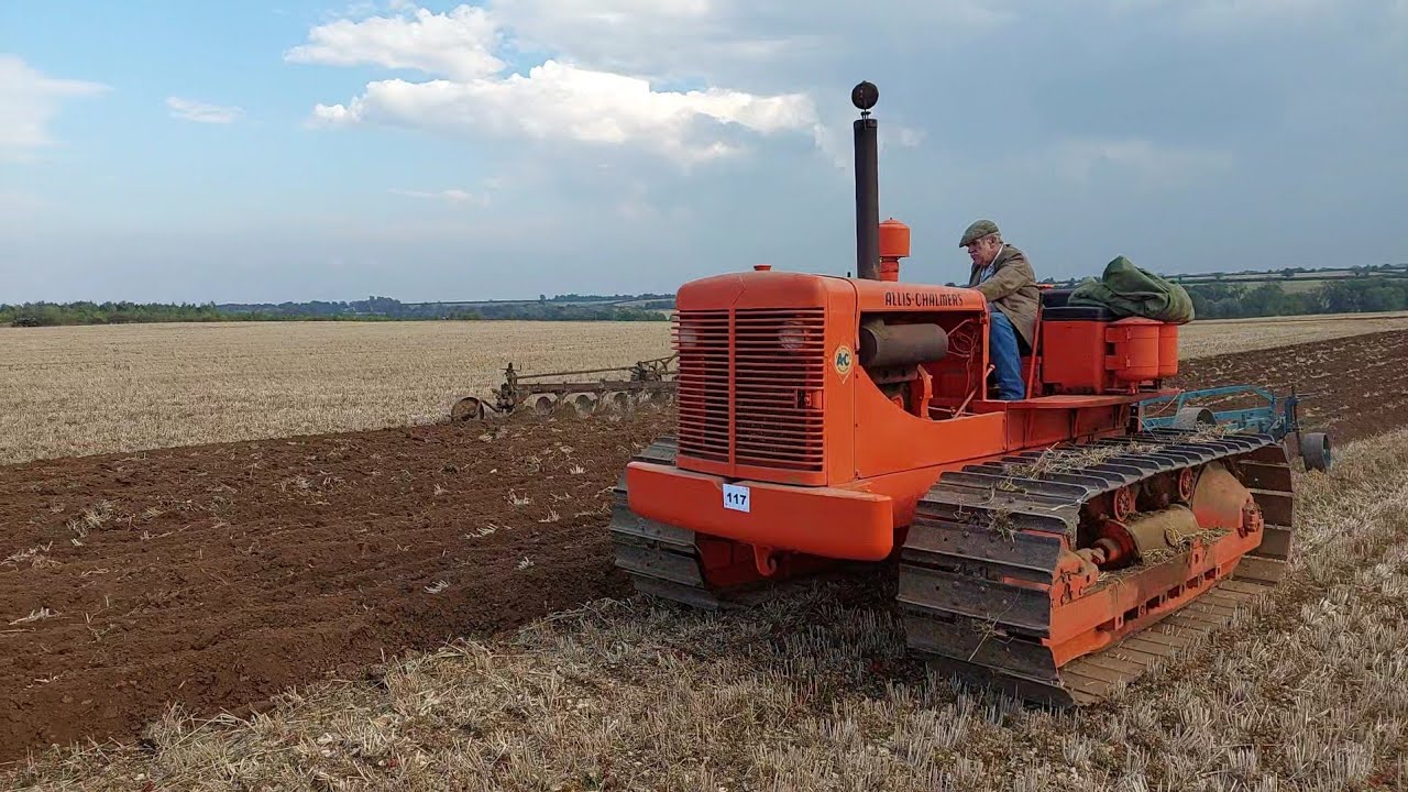 Casterton PT2 The Tractors.