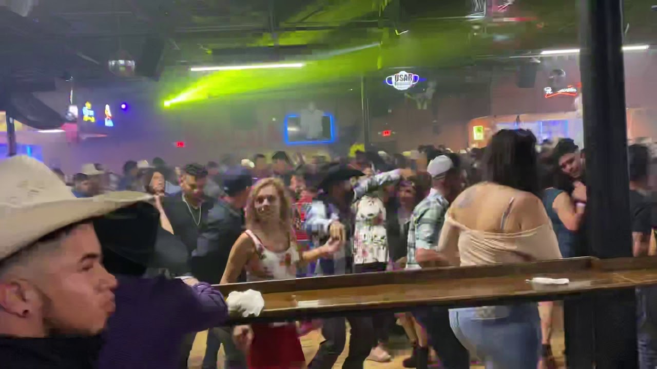 Tirando puro desmadre él kalua dallas tx🔥👌