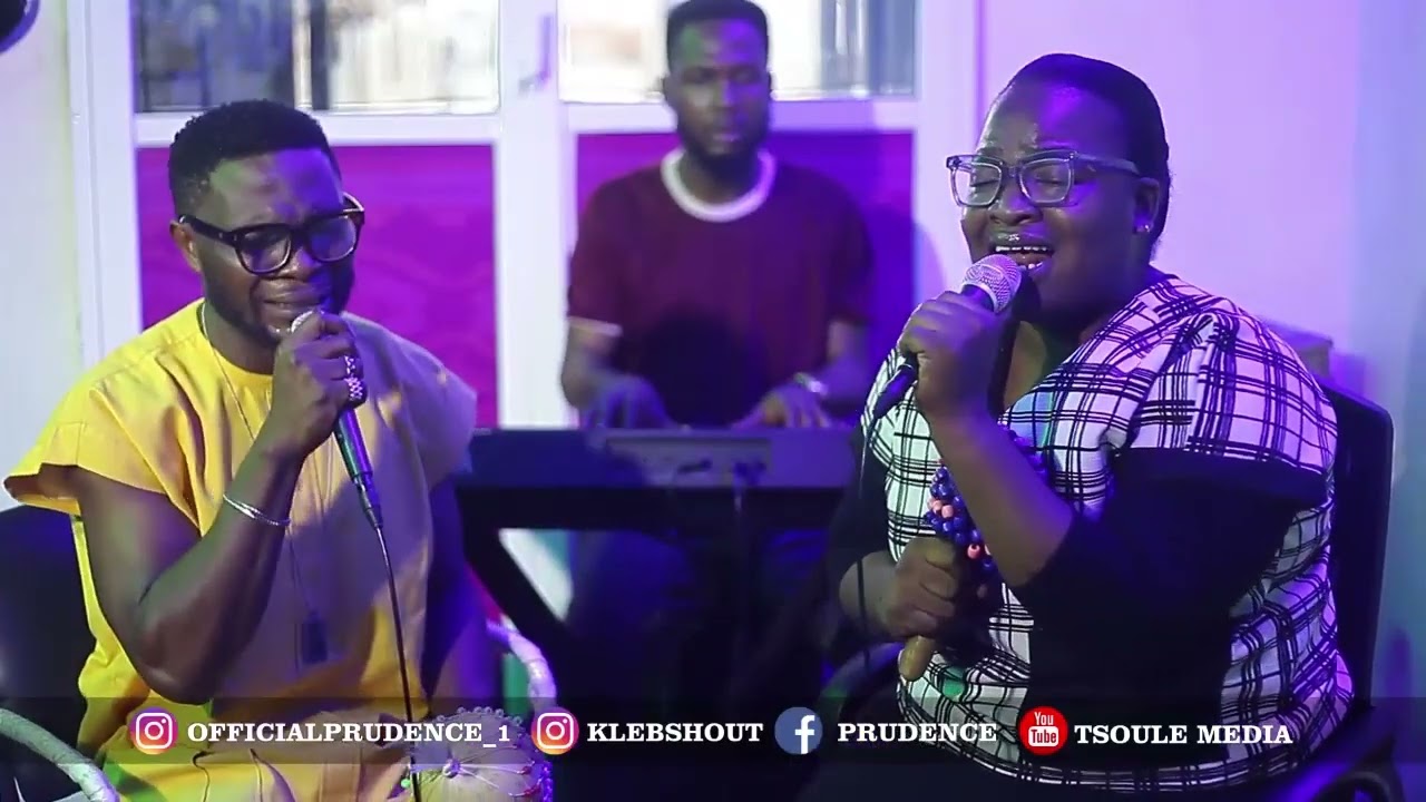 Outpour With Prudence and Kleb Shout | Deep Worship 😭 | Koinonia Experience | Igbo worship |