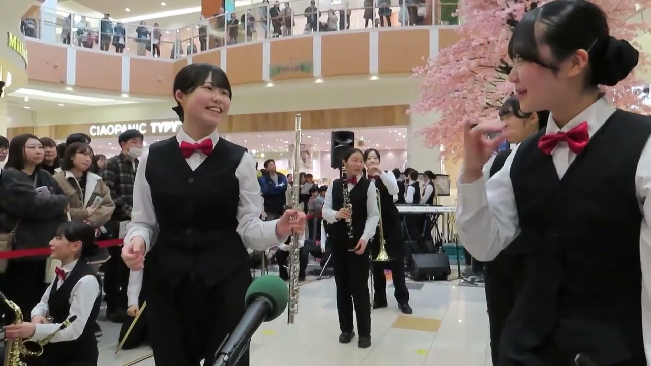 ①12時〜　発寒イオンパレード＆ライブ by team 
