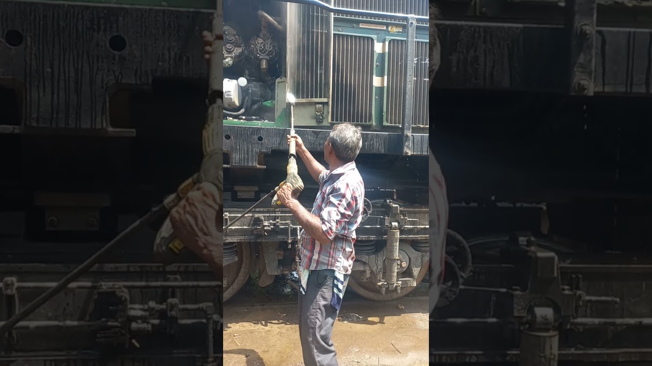 How to wash train engine/ Locomotive with water gun #live washing of Locomotives #washing #shorts