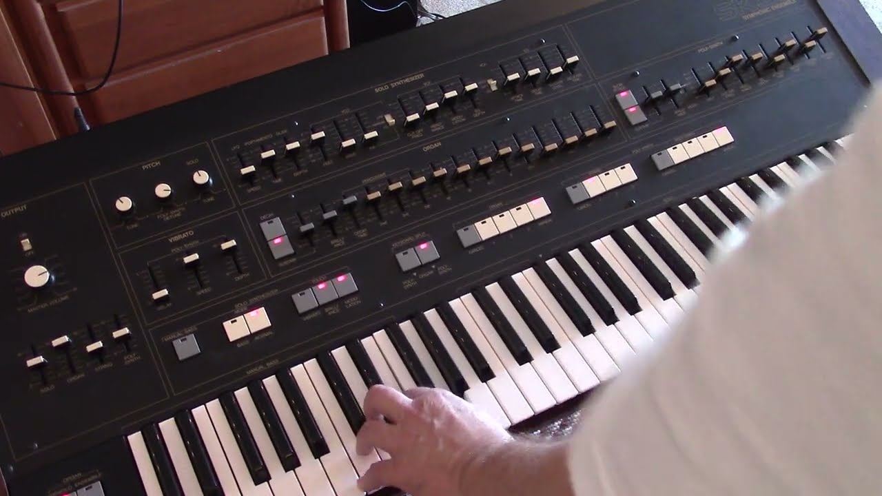 1979 Yamaha SK-30 Vintage Analog Mono Poly String & Organ Synthesizer SK30