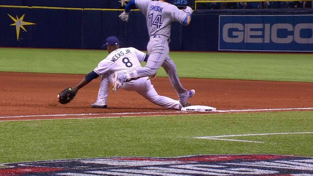 TOR@TB: Beckham makes heads-up play, call confirmed