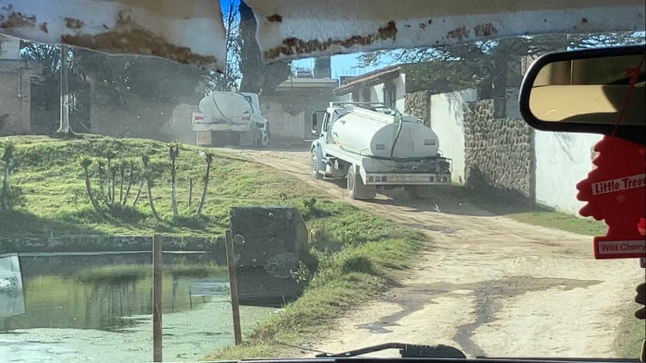 Aquí les comparto que ya están trabajando para echar el pavimento rumbo a mesa de Jesús SLP GTO MEX