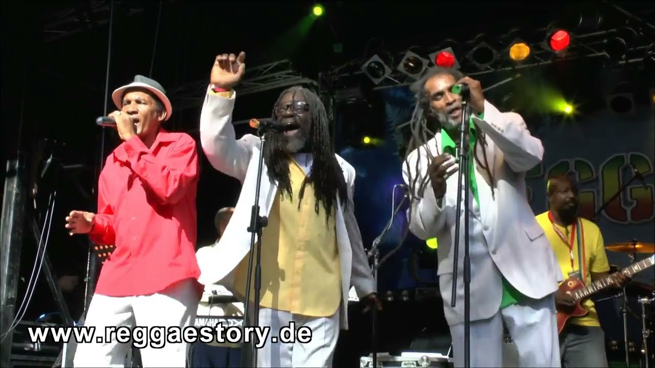 The Mighty Tamlins - 2/6 - My Whole World Is Falling Down + I Wish It Would Rain - Reggae Jam 2013