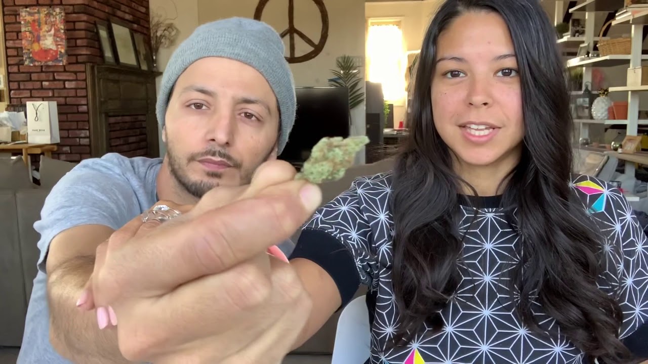 He Said, She Said: Very Berry Strain Review