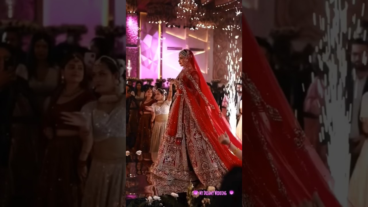 Laal Jode me Khubsurat Dulhan 😘|  