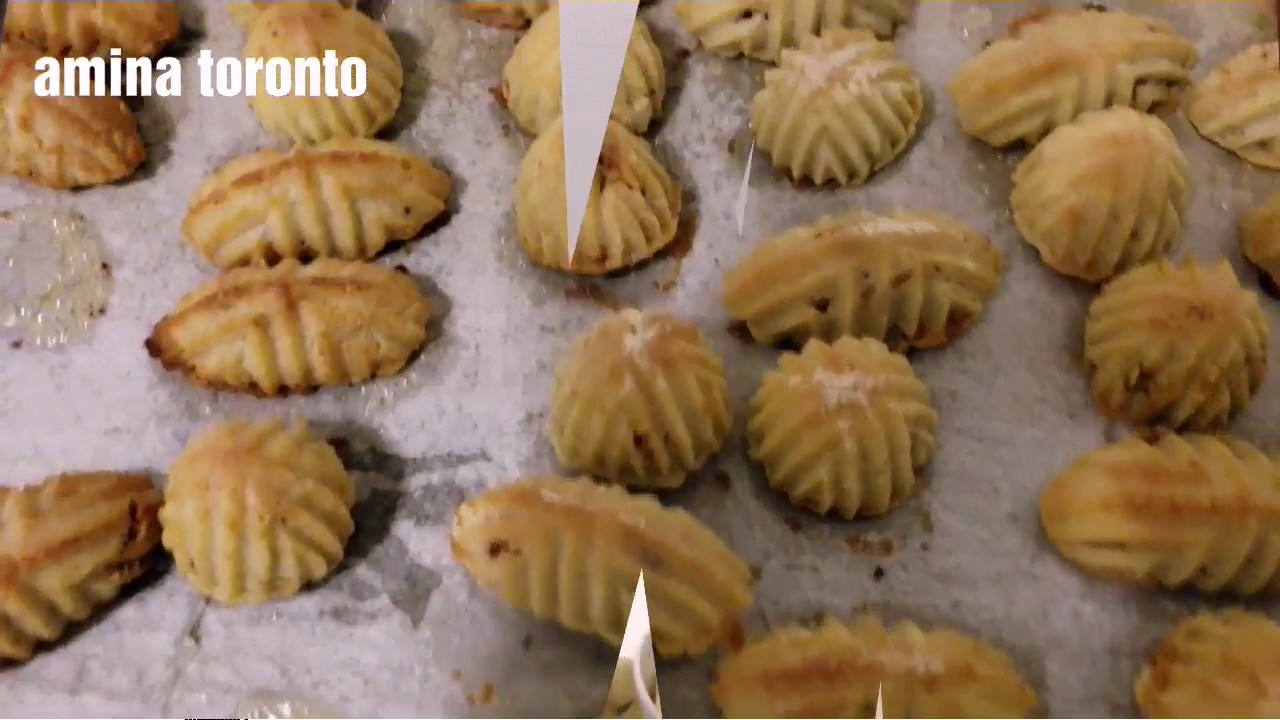 الحلوة# التونسية# بالفواكه الجافة🥟🥟🥟🥟🍪
