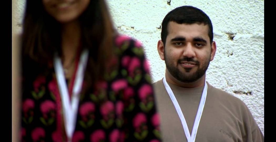 Volunteering makes the UAE proud - بتطوعي تفتخر الامارات