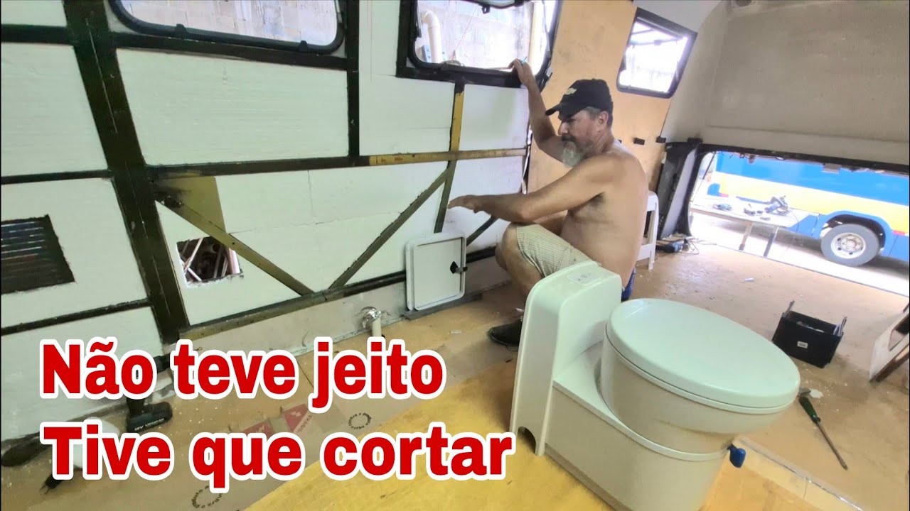 TODO CUIDADO NA HORA DE CORTAR A LATARIA DO MICRO ÔNIBUS E ISOLAMOS TODO O MOTORHOME.(EP.369)