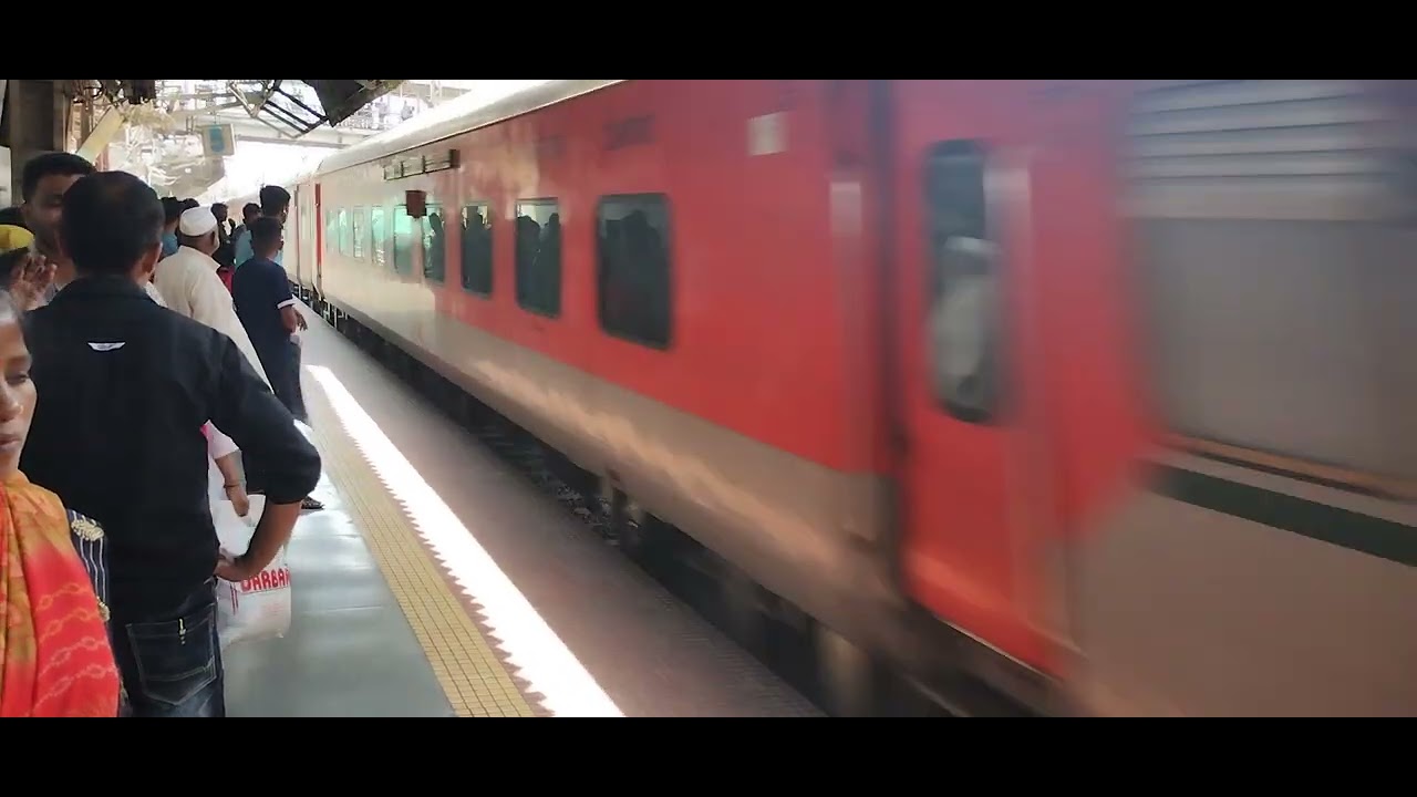 SHEER AGGRESSION by RED BEAST WAP4 leading HYDERABAD Express!!! CENTRAL RAILWAYS | INDIAN RAILWAYS 