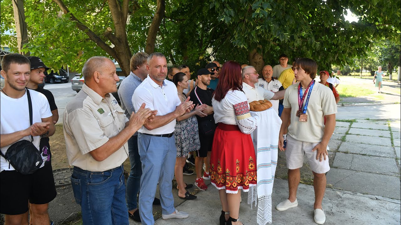 Sportivul sorocean Eugen Mihalcean a fost întâmpinat acasă după ce a obținut bronzul