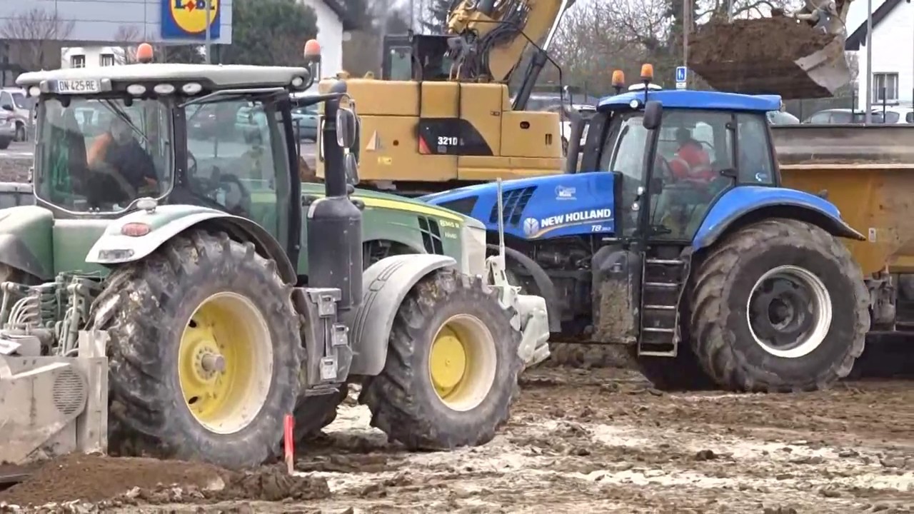 TERRASSEMENT | NEW HOLLAND T8 X2 | JOHN DEERE 7810 & 8345R