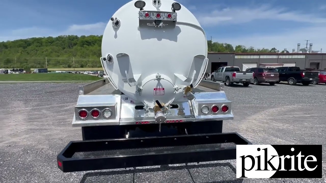 2,500 Gallon Tank Ready to Go to Work  |  Pik Rite Vacuum Tanks
