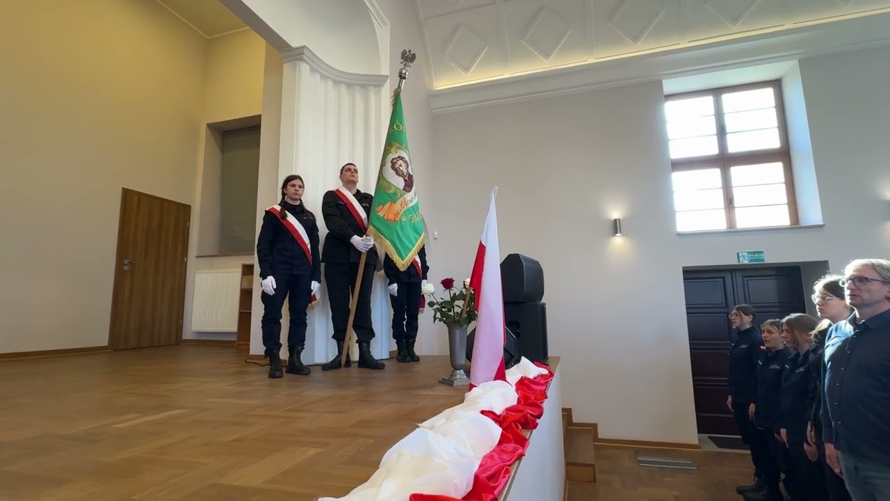 Hymn Narodowy śpiewany o godzinie 11:11 z okazji Dnia Niepodległości