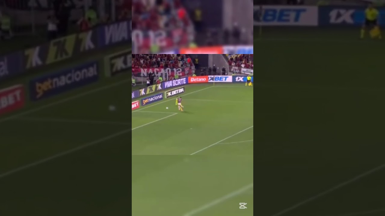 tremendo blooper de rossi en el cl&aacute;sico #flamengo#fluminense#rossi#brasil