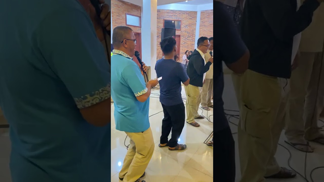 Para Pastor Tampil di Coffee night Paroki Silalahi