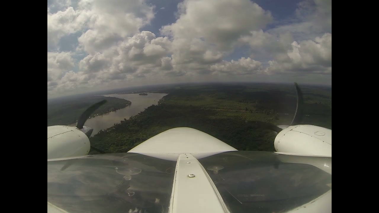 Aterrizaje en Guapi - Colombia