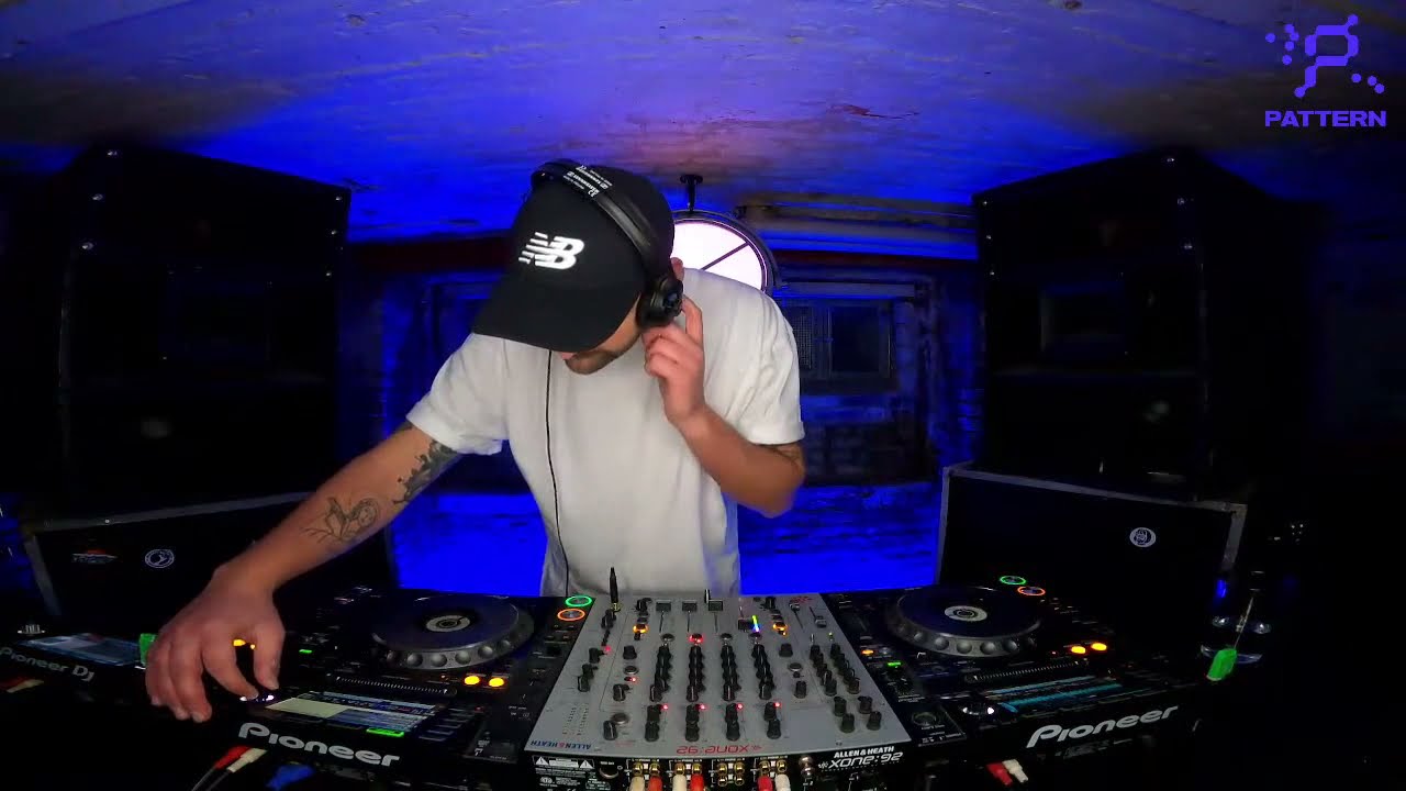 PATTERN: Manuel Di Martino - 01.15.22 - 6 P.M