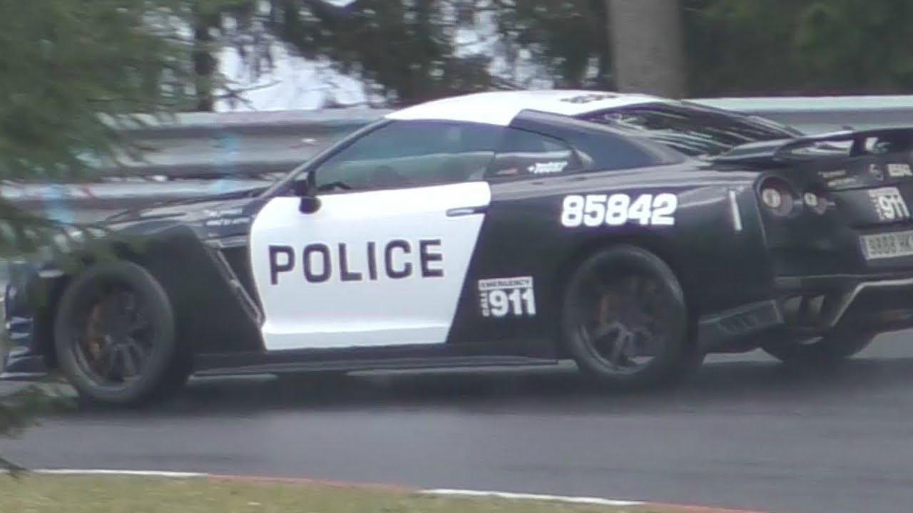 700HP Police GT-R Powerslide on the N&uuml;rburgring!