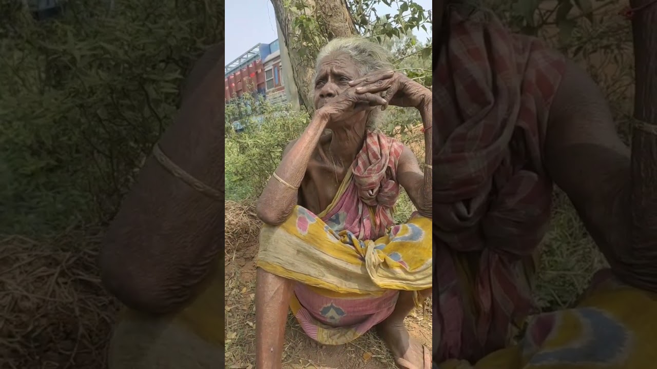 এই হাসি টা দেখার জন্য ঠাকুমার কাছে বারবার যাওয়া.....