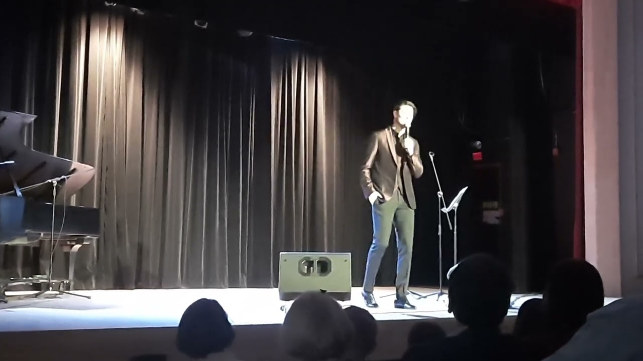 Laura Bretan + Nick Casciaro singing together live in Montréal
