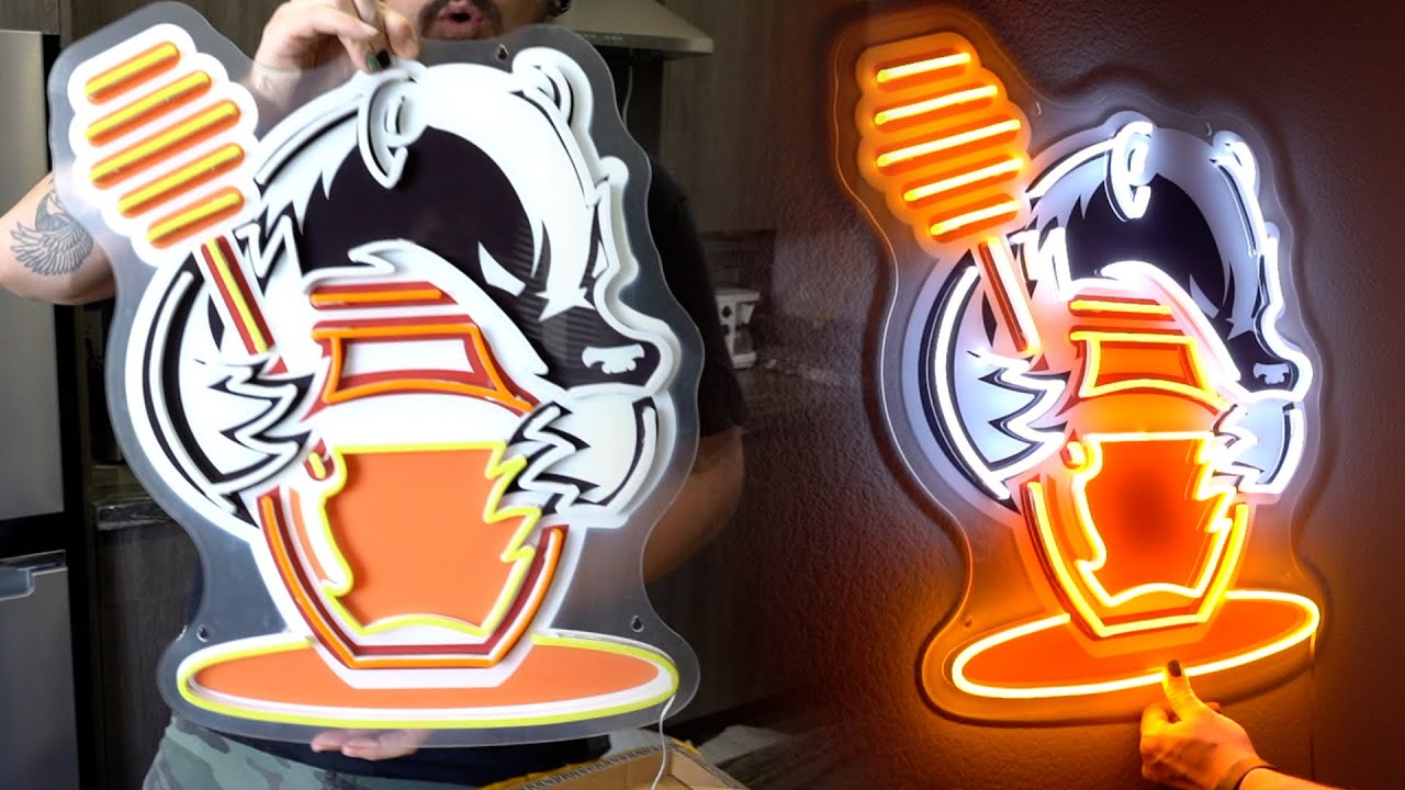 UNBOXING A BRAND NEW LED SIGN!!!! (HUNI BADGER)